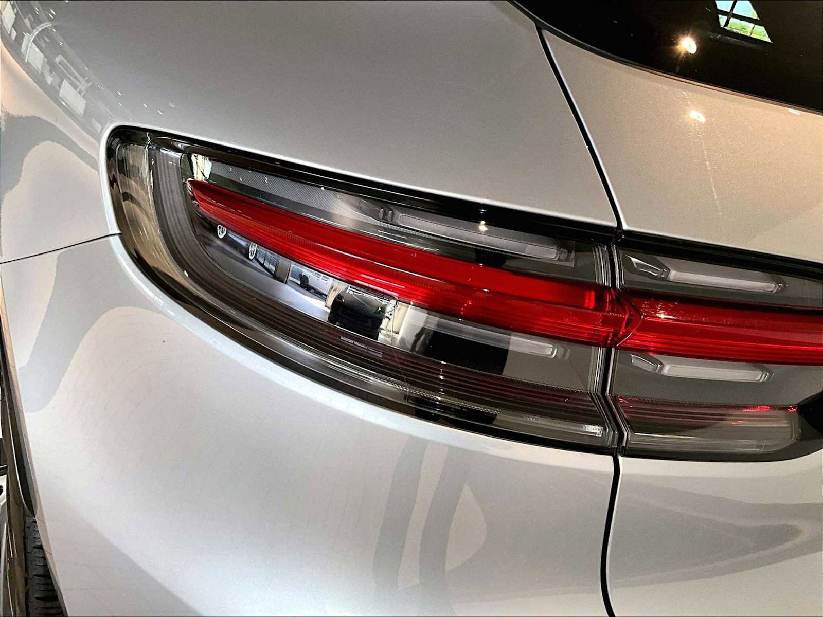 Used 2024 Porsche Macan S image 33