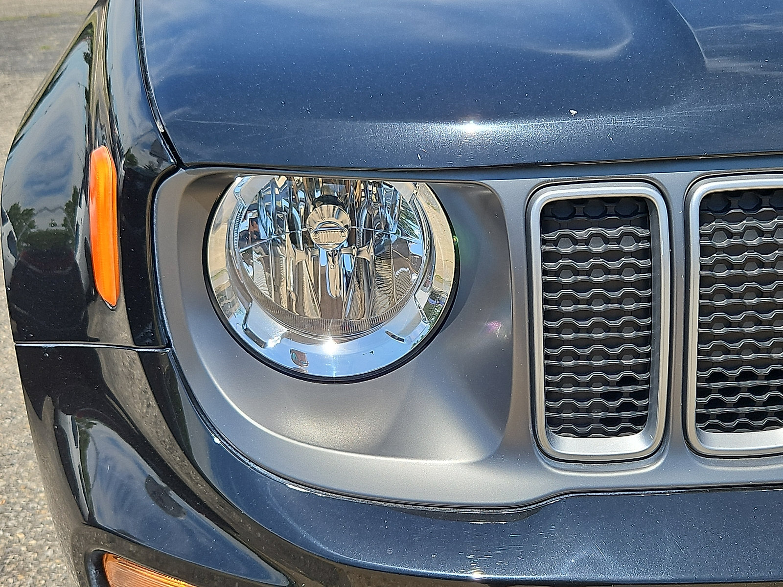 Used 2022 Jeep Renegade Limited w/ Sun, Sound & Wheels Group AWD/4WD image 10