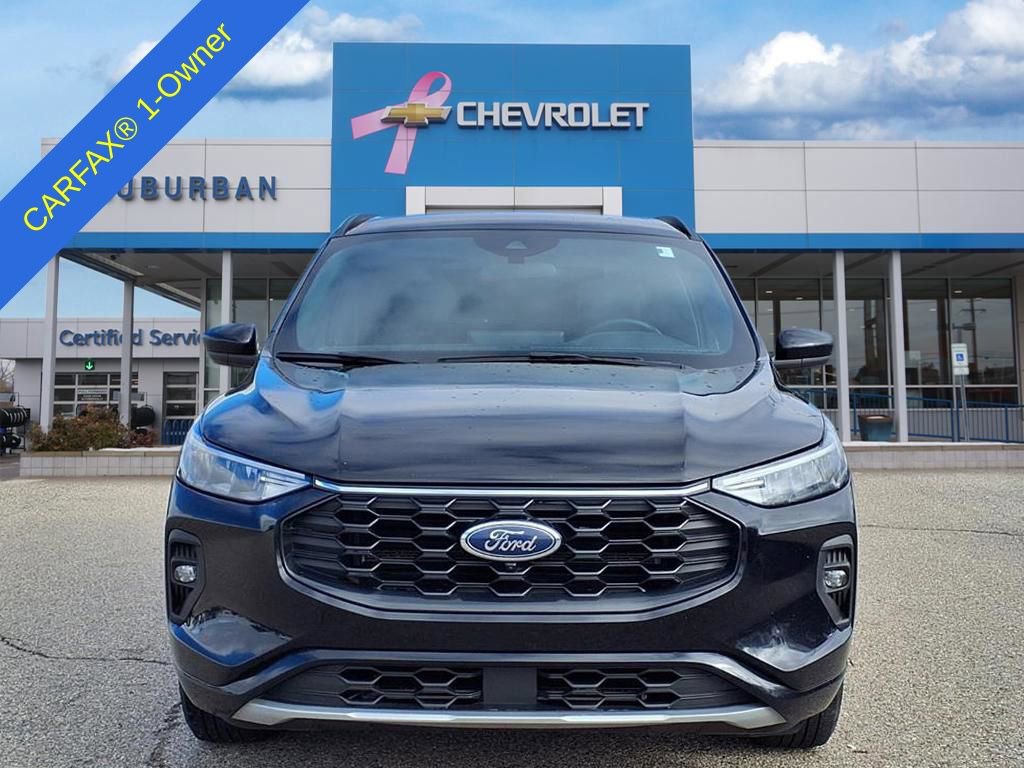 Used 2023 Ford Escape ST-Line Select w/ Tech Pack #2 image 2