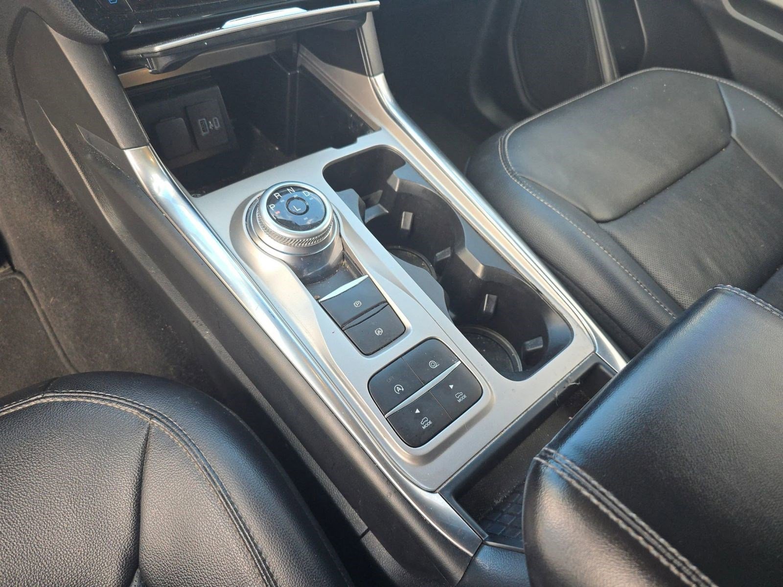 Used 2021 Ford Explorer Limited w/ Equipment Group 301A image 25