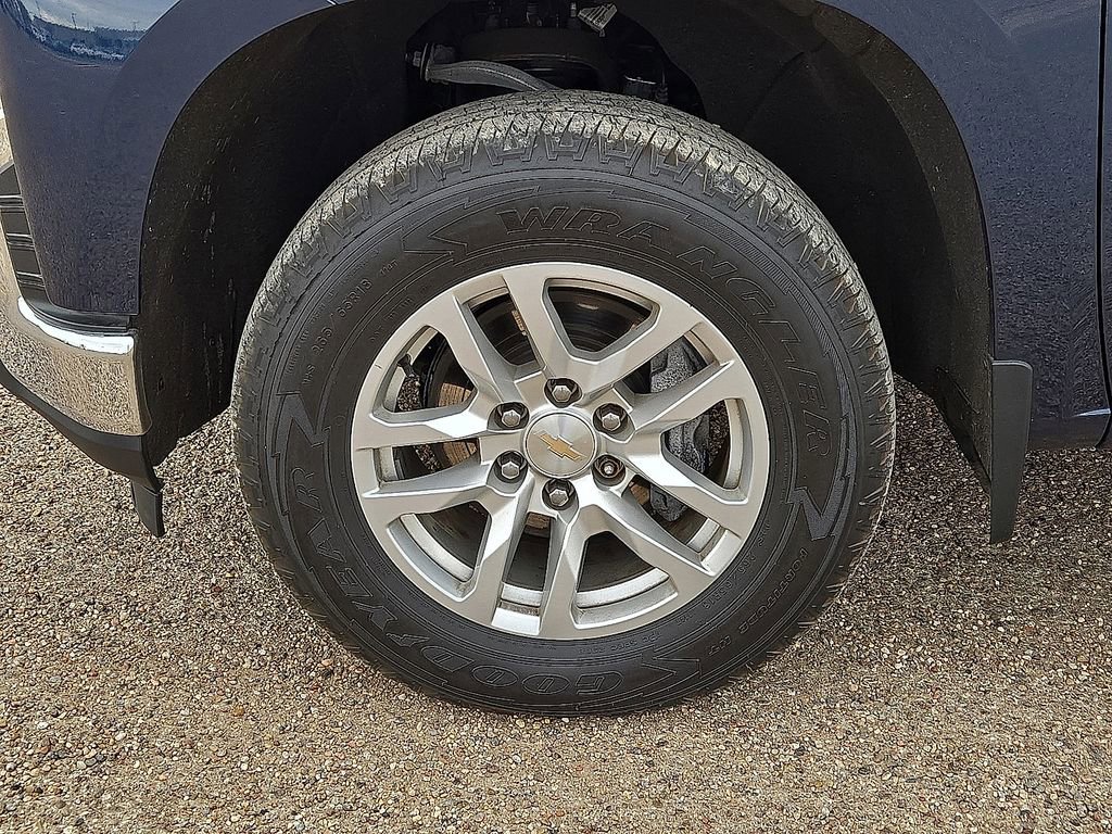 Used 2022 Chevrolet Silverado 1500 LT image 11