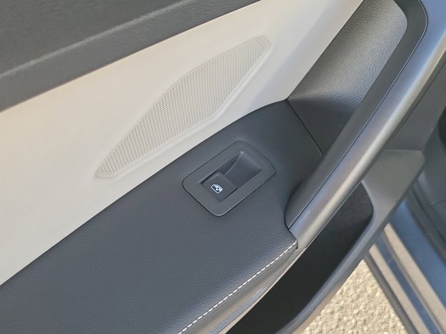 Certified 2022 Volkswagen Tiguan S image 14