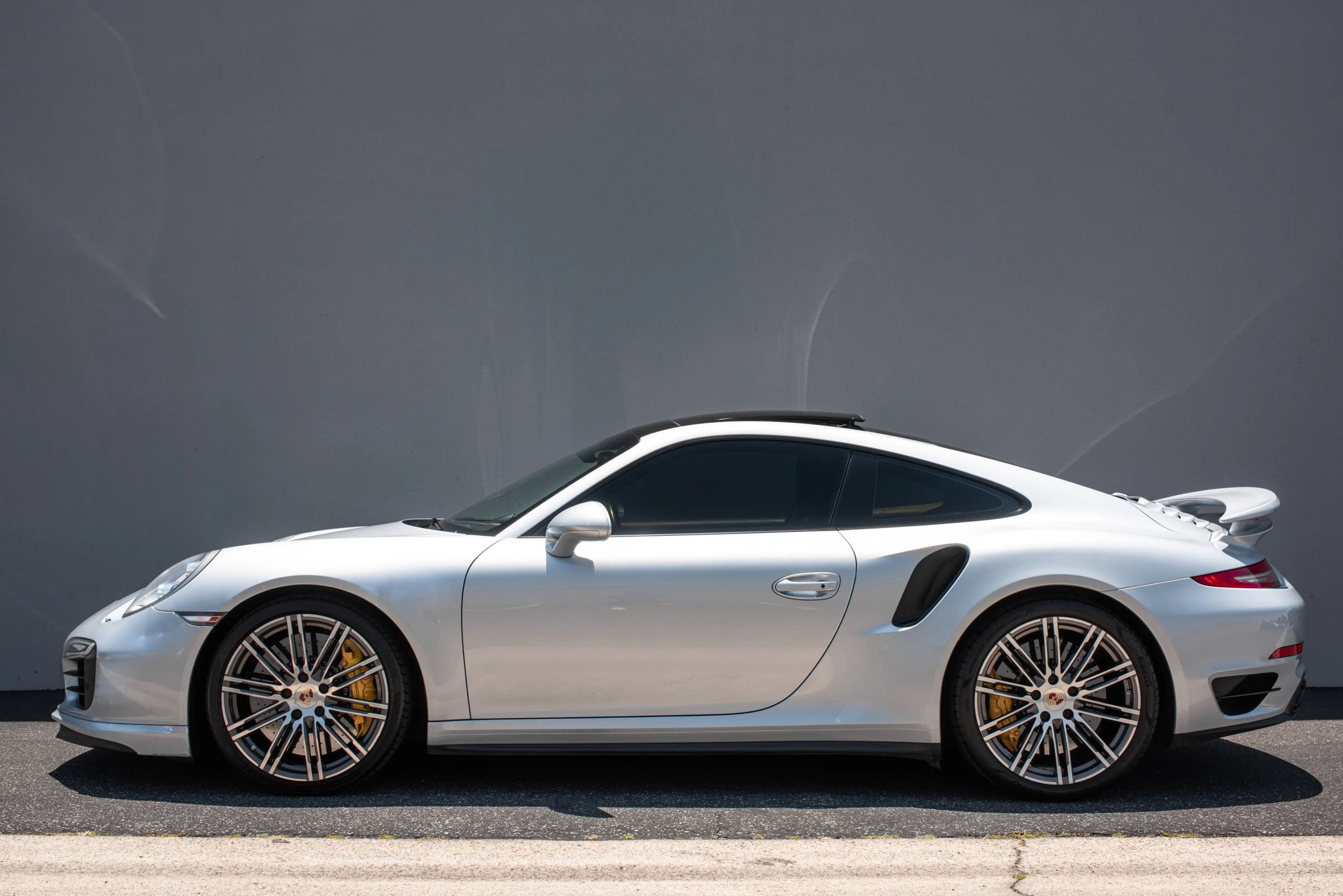 Used 2014 Porsche 911 Turbo S AWD/4WD image 8