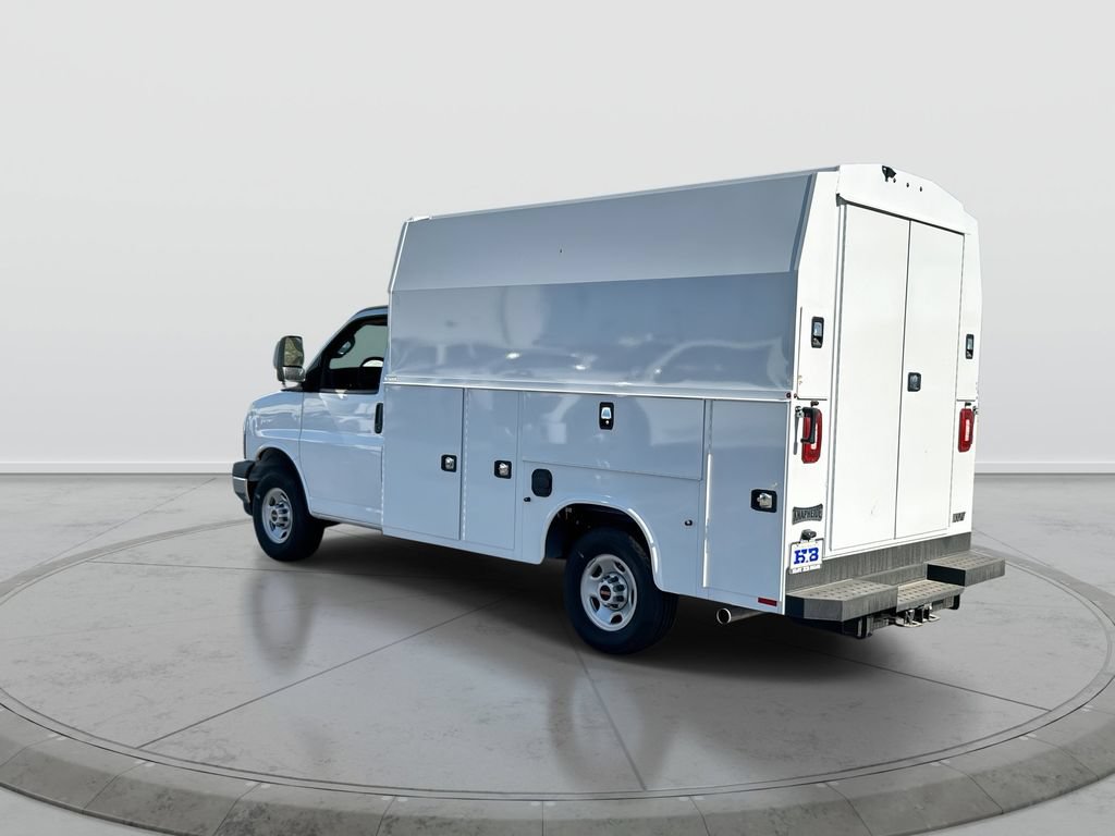 New 2025 GMC Savana 3500 w/ Power Convenience Package RWD image 6