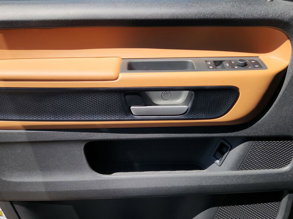 New 2025 Volkswagen ID. Buzz Pro S image 7