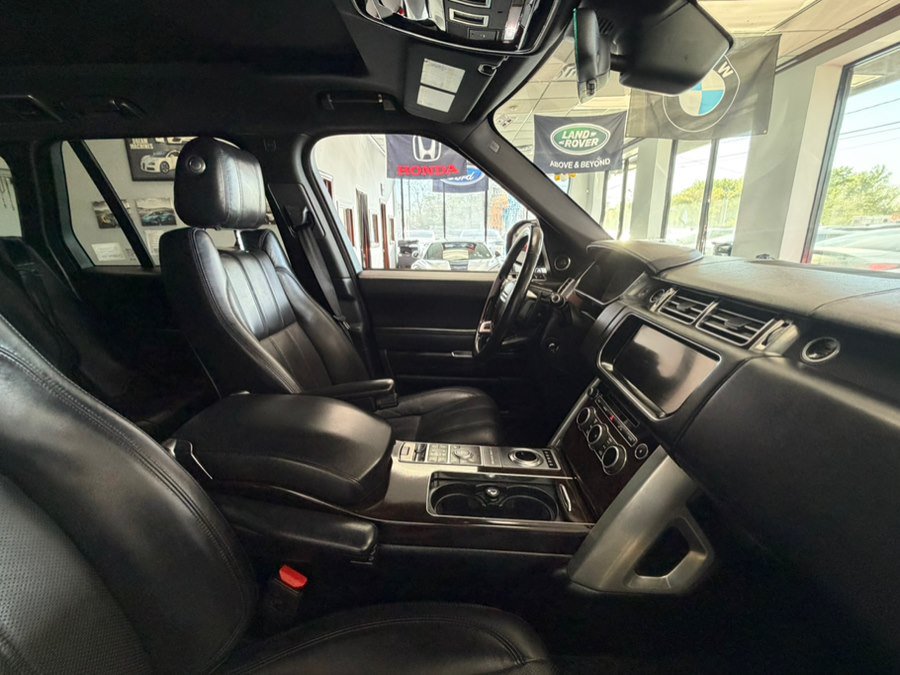 Used 2017 Land Rover Range Rover Supercharged AWD/4WD image 41