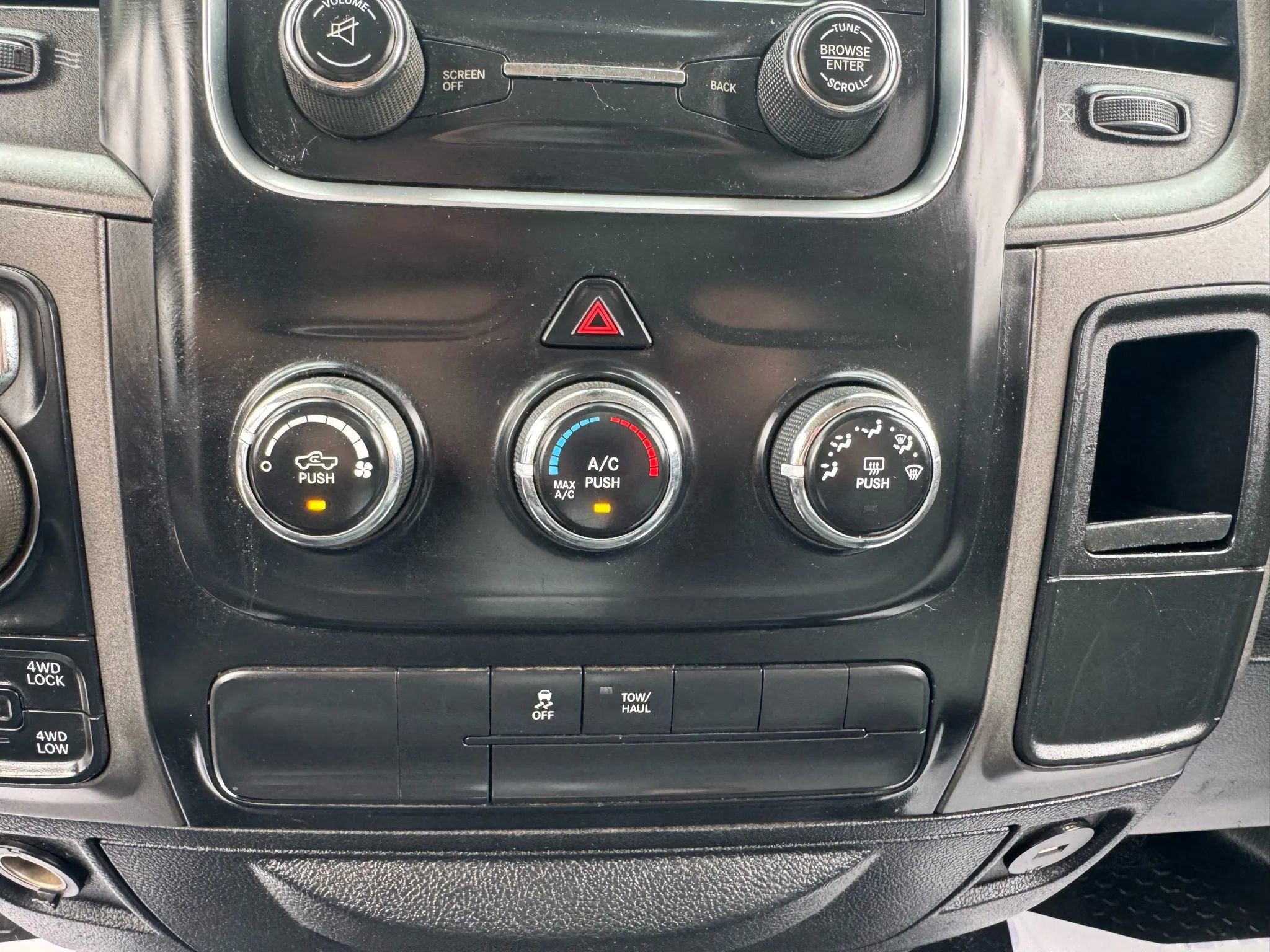 Used 2017 RAM 1500 Tradesman w/ Power & Remote Entry Group image 33