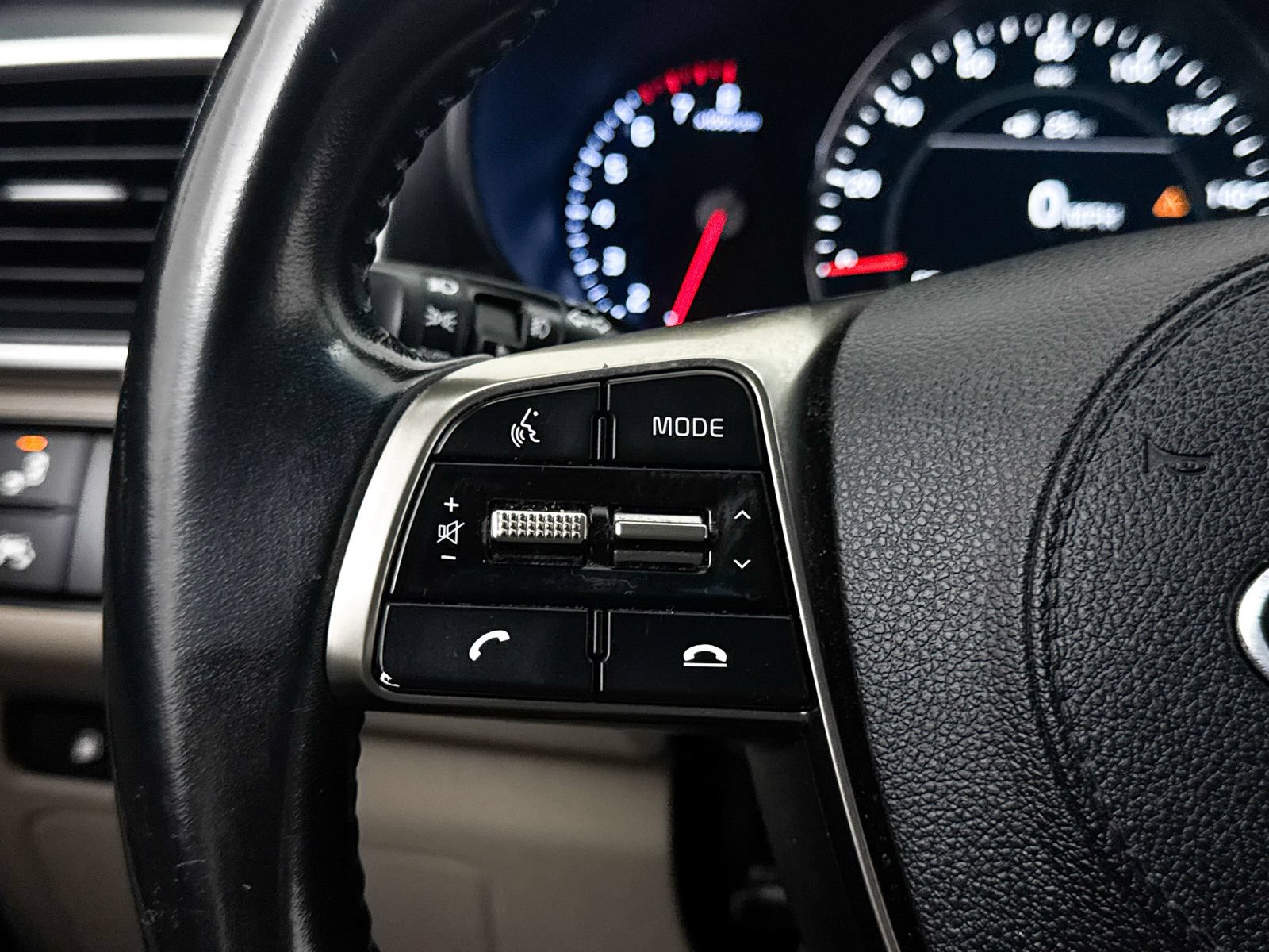 Used 2019 Kia Sorento EX w/ EX Premium Package FWD image 36