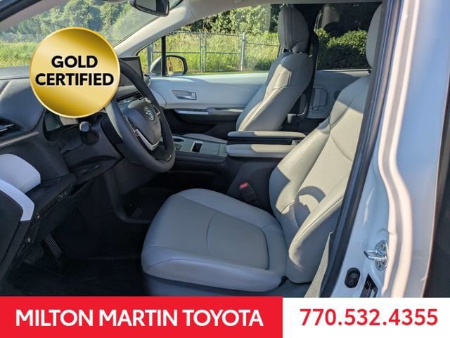 Certified 2026 Toyota Sienna XLE FWD image 24
