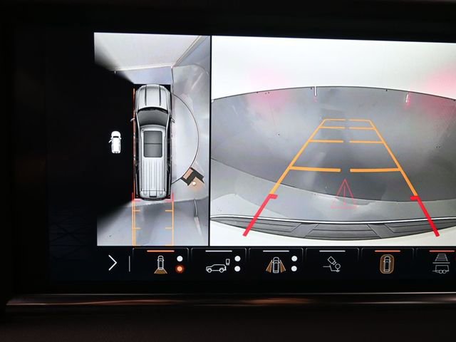 Used 2024 GMC Yukon XL Denali image 32