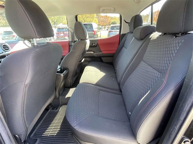 Used 2022 Toyota Tacoma SR5 image 10