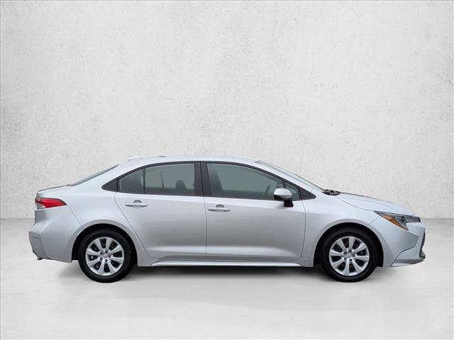 Used 2025 Toyota Corolla LE image 4