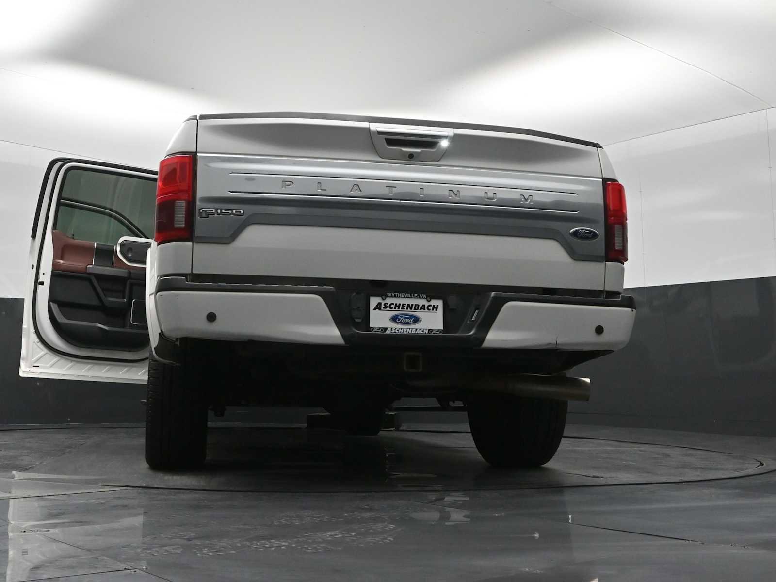 Used 2020 Ford F150 Platinum w/ Equipment Group 701A Luxury image 39