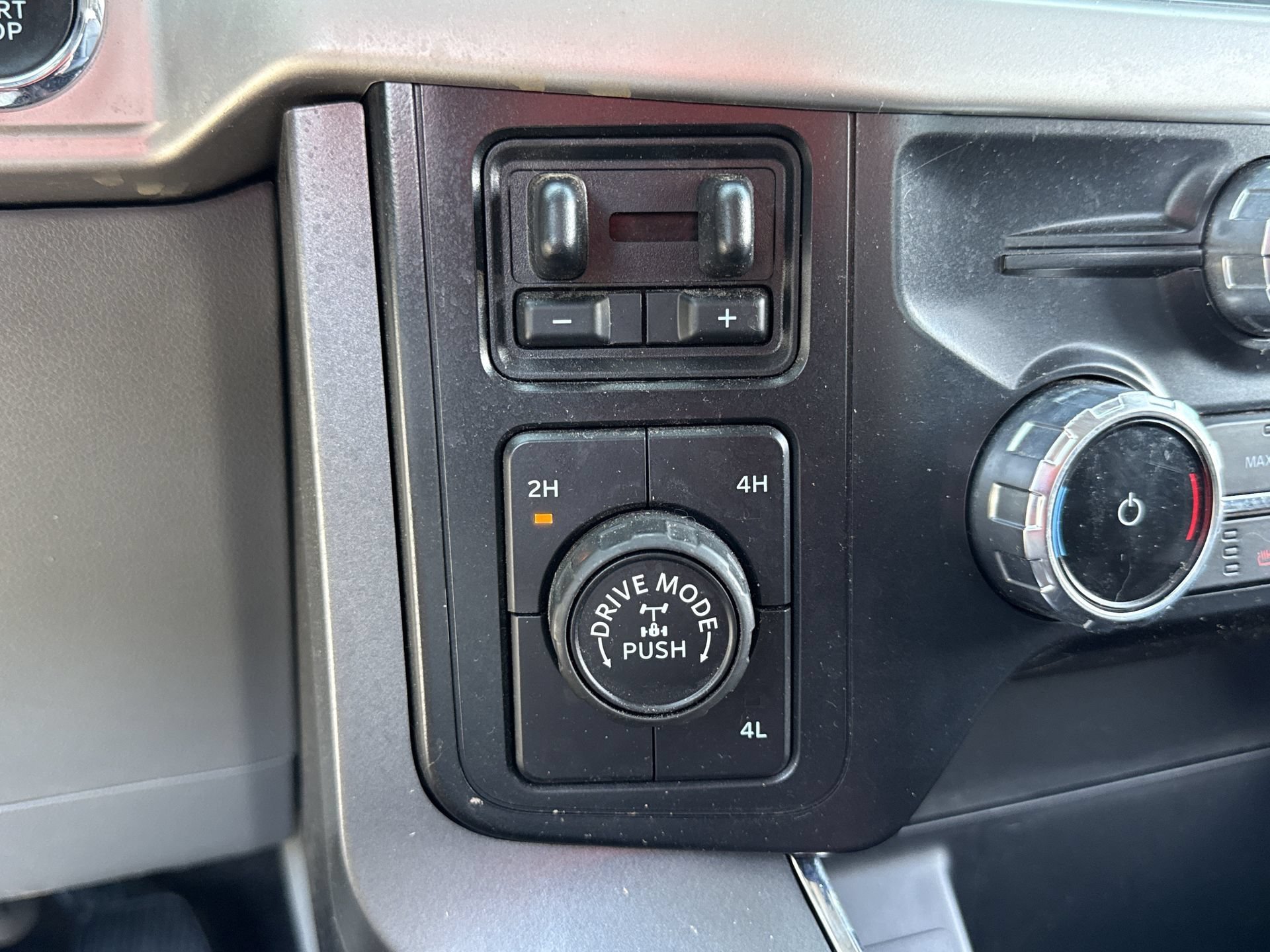 Certified 2022 Ford F150 XLT w/ Equipment Group 302A High AWD/4WD image 5