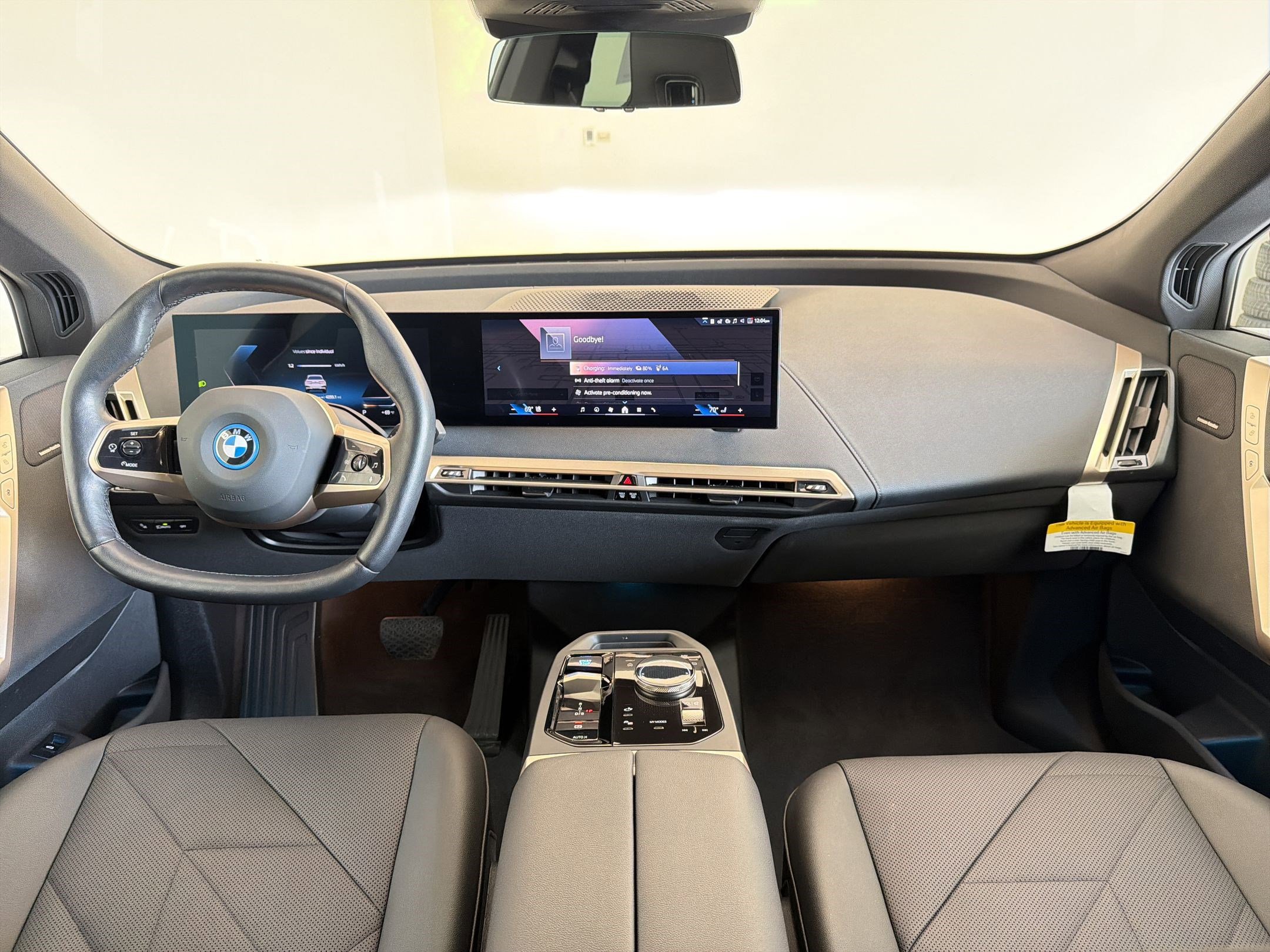 Used 2025 BMW iX xDrive50 w/ Sport Package AWD/4WD image 17