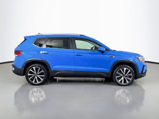 Used 2024 Volkswagen Taos SE FWD image 8