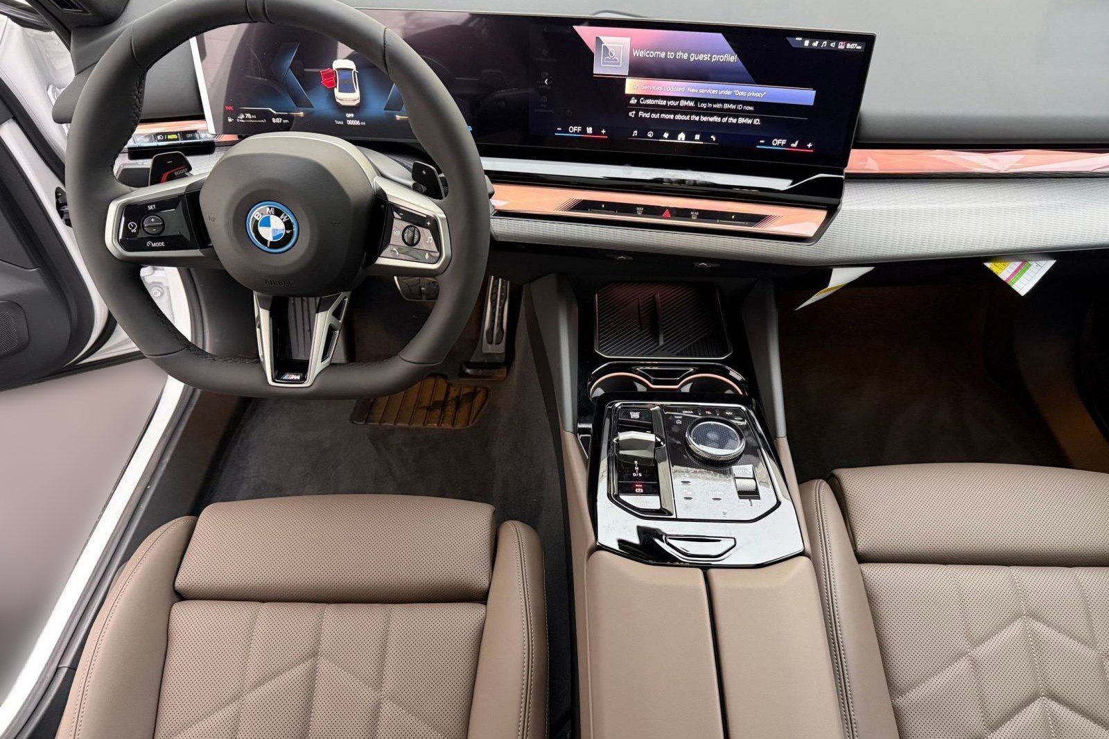 New 2026 BMW 550e xDrive AWD/4WD image 24