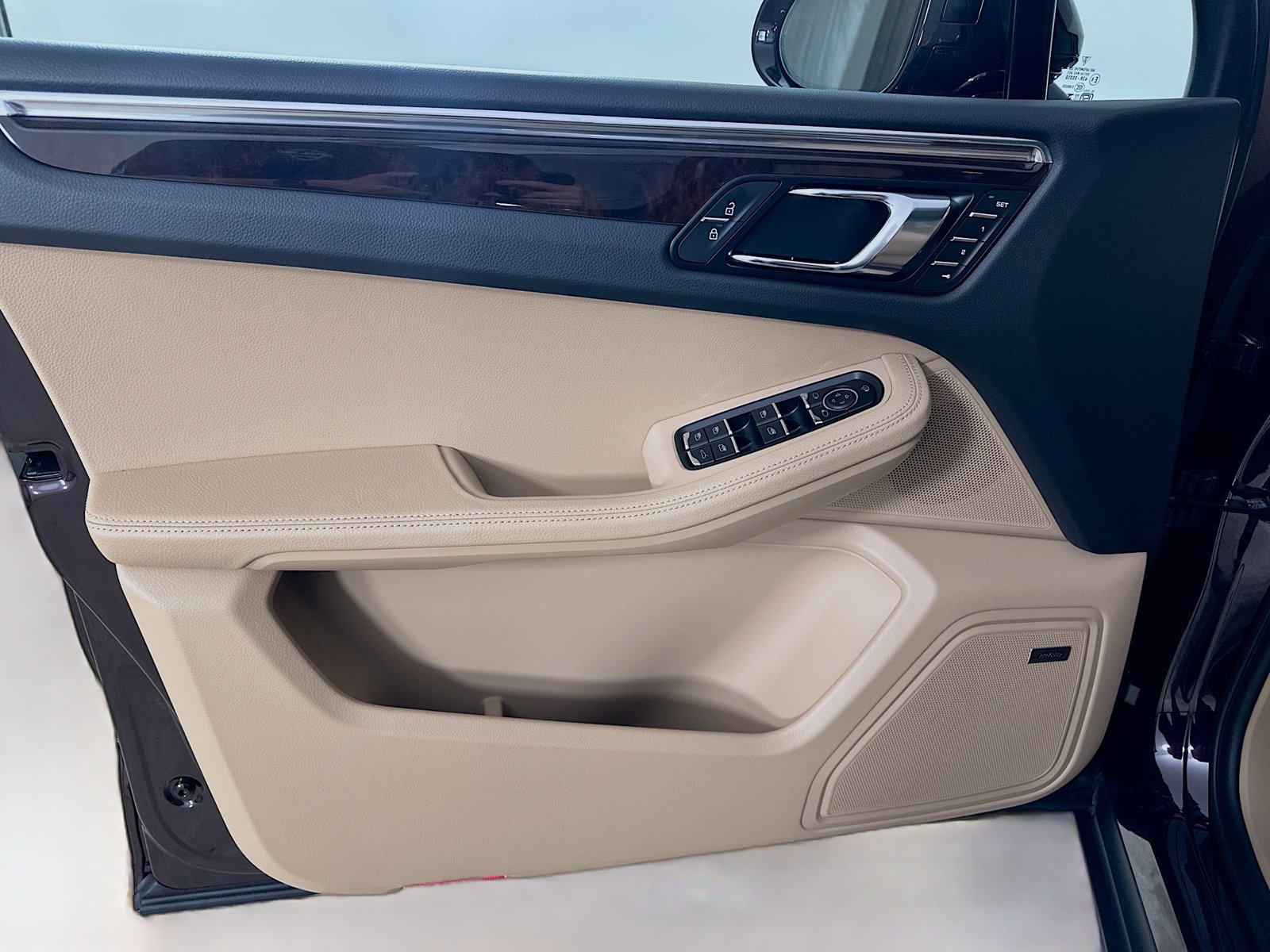 New 2026 Porsche Macan AWD/4WD image 16