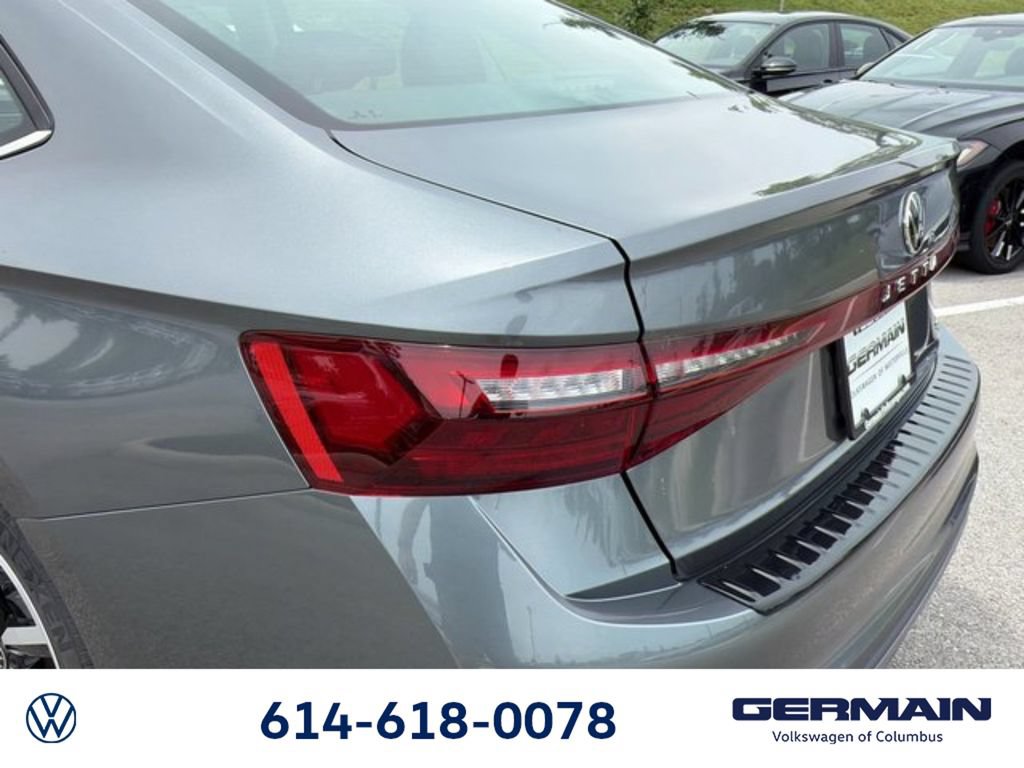 New 2026 Volkswagen Jetta SE FWD image 13