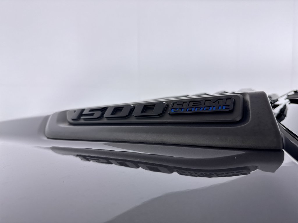 Used 2024 RAM 1500 Rebel AWD/4WD image 3
