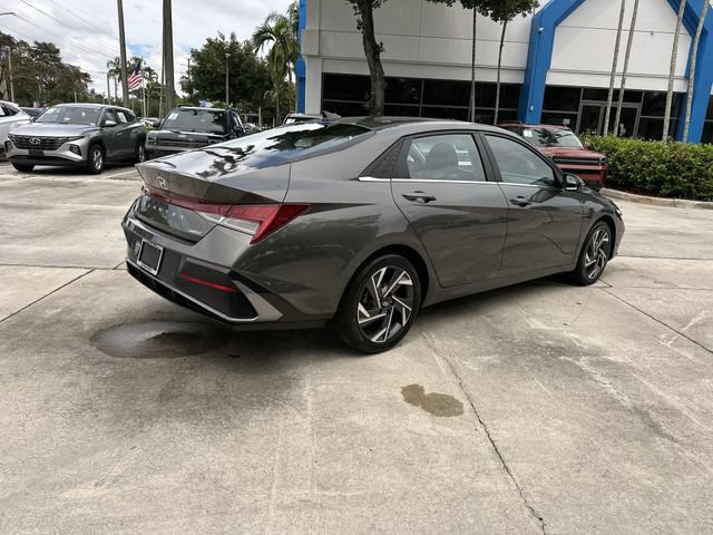 Used 2024 Hyundai Elantra Limited FWD image 38