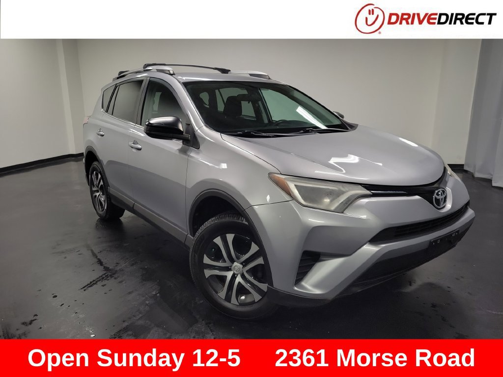 Used 2016 Toyota RAV4 LE AWD/4WD image 1