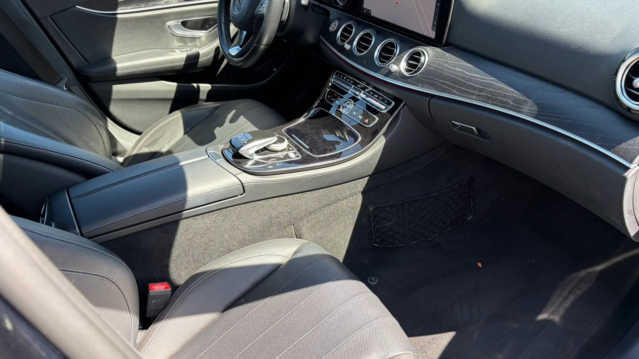 Used 2017 Mercedes-Benz E 300 image 14