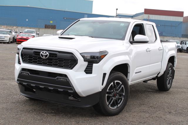 Used 2025 Toyota Tacoma TRD Sport image 15