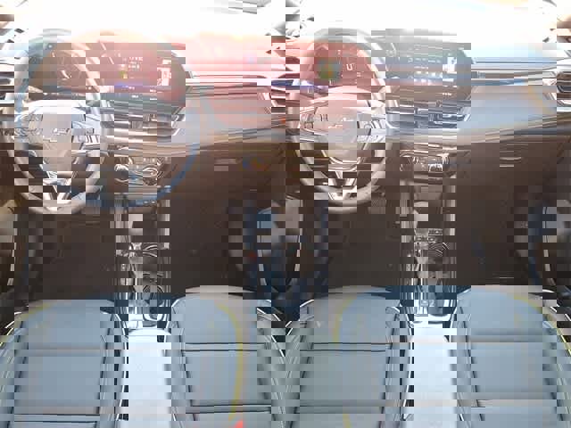 Used 2025 Chevrolet TrailBlazer ACTIV image 25