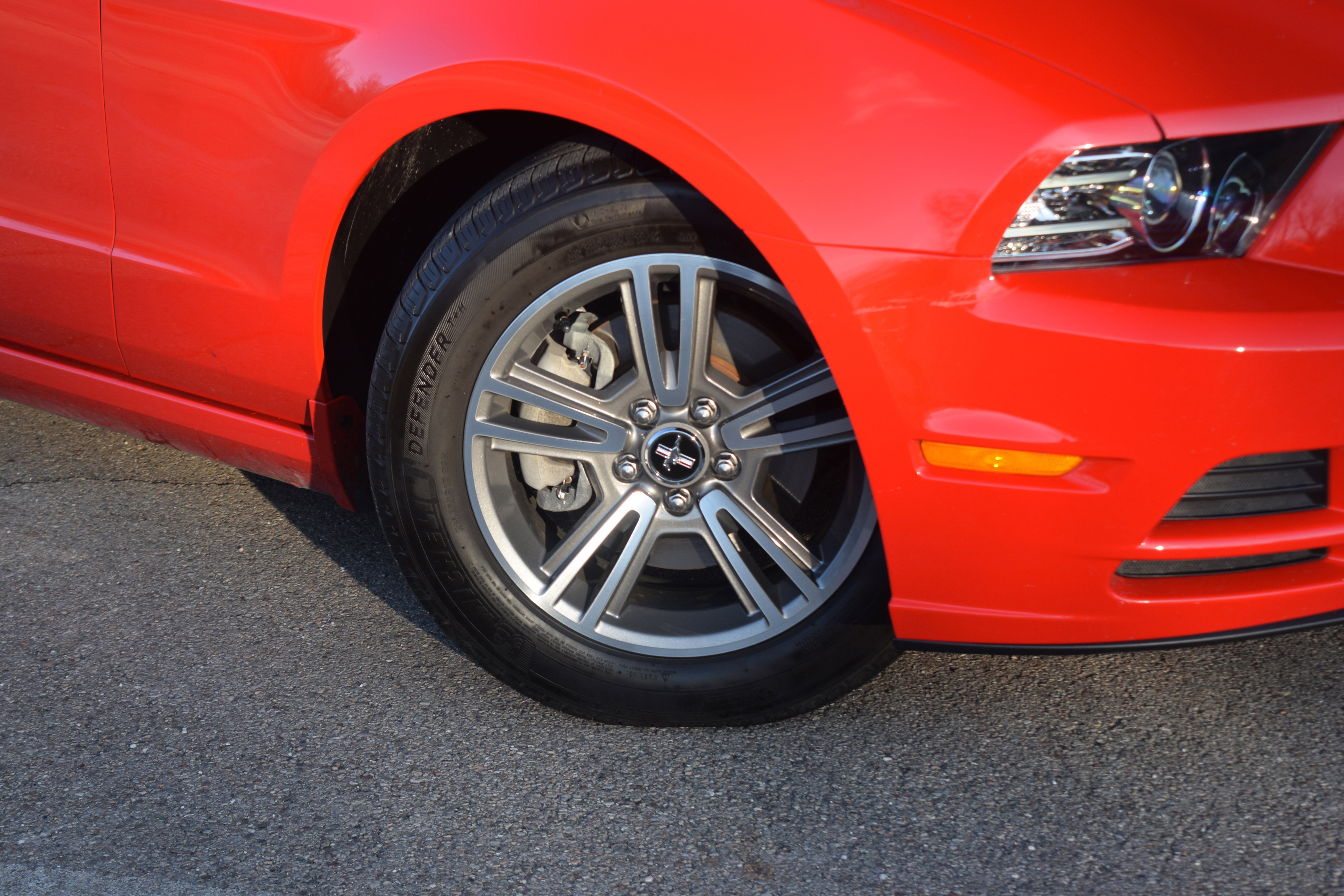 Used 2013 Ford Mustang Premium image 27