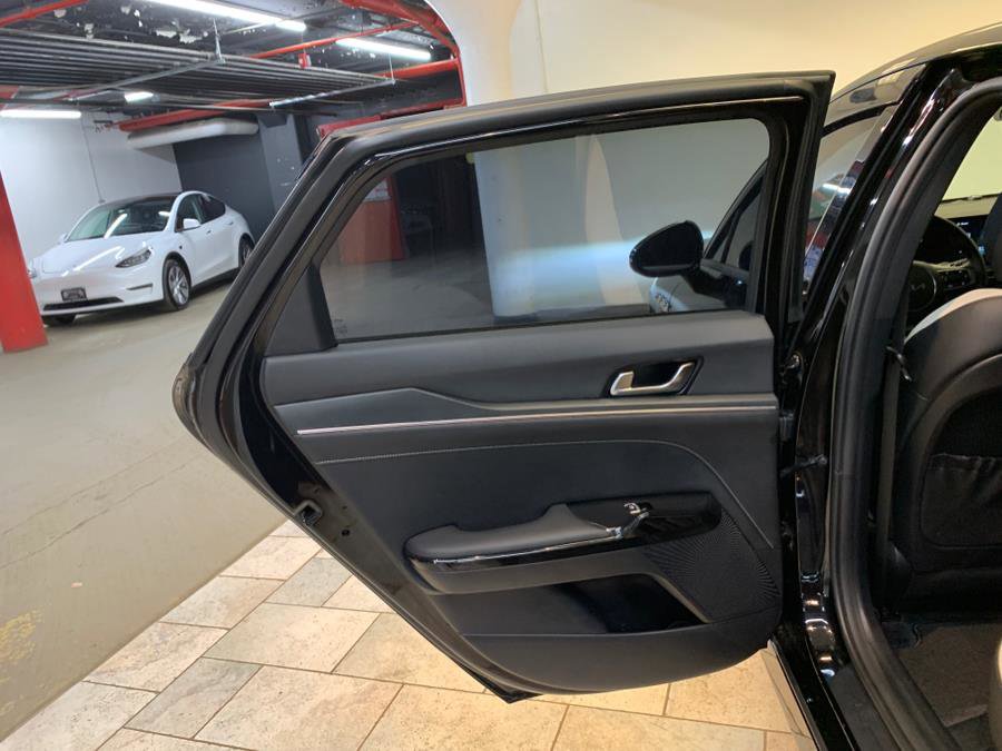 Used 2025 Kia K5 GT-Line image 35