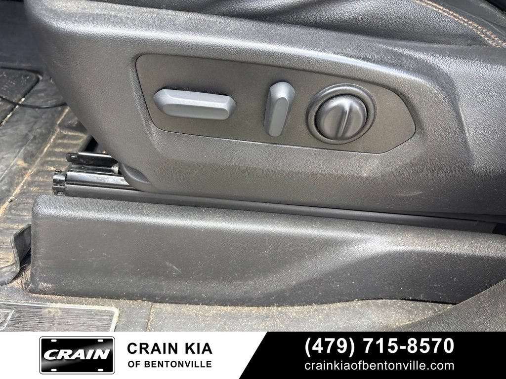 Used 2022 GMC Sierra 2500 AT4 AWD/4WD image 11