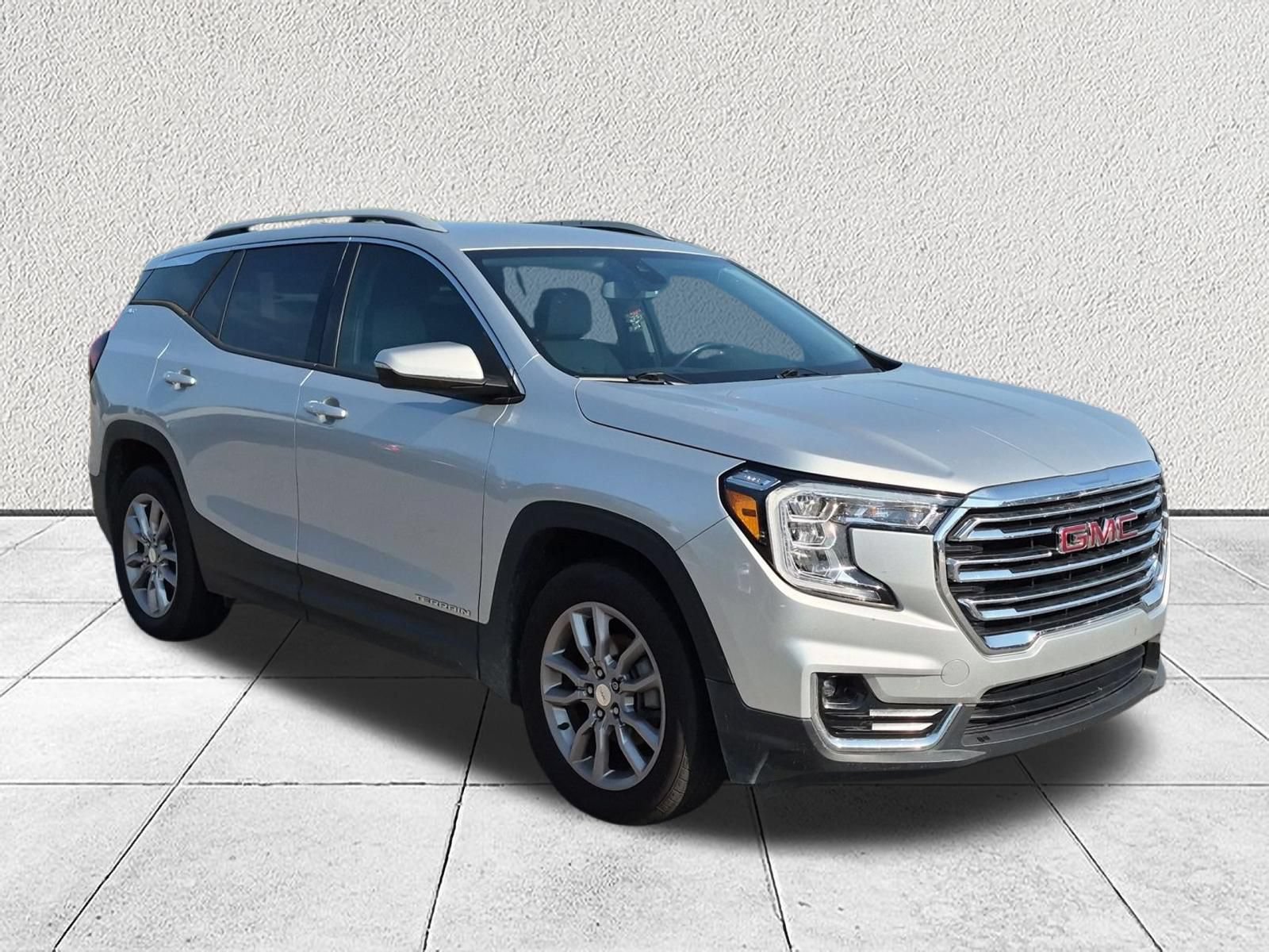 Used 2022 GMC Terrain SLT w/ Infotainment Package II