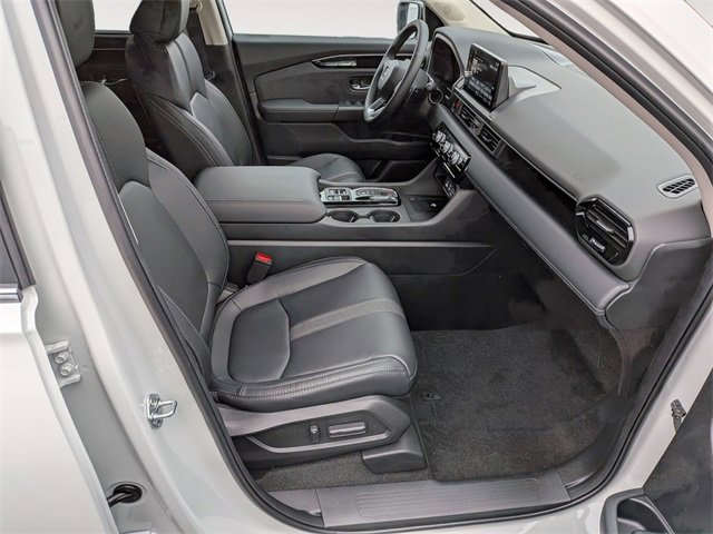 New 2025 Honda Pilot EX-L image 32