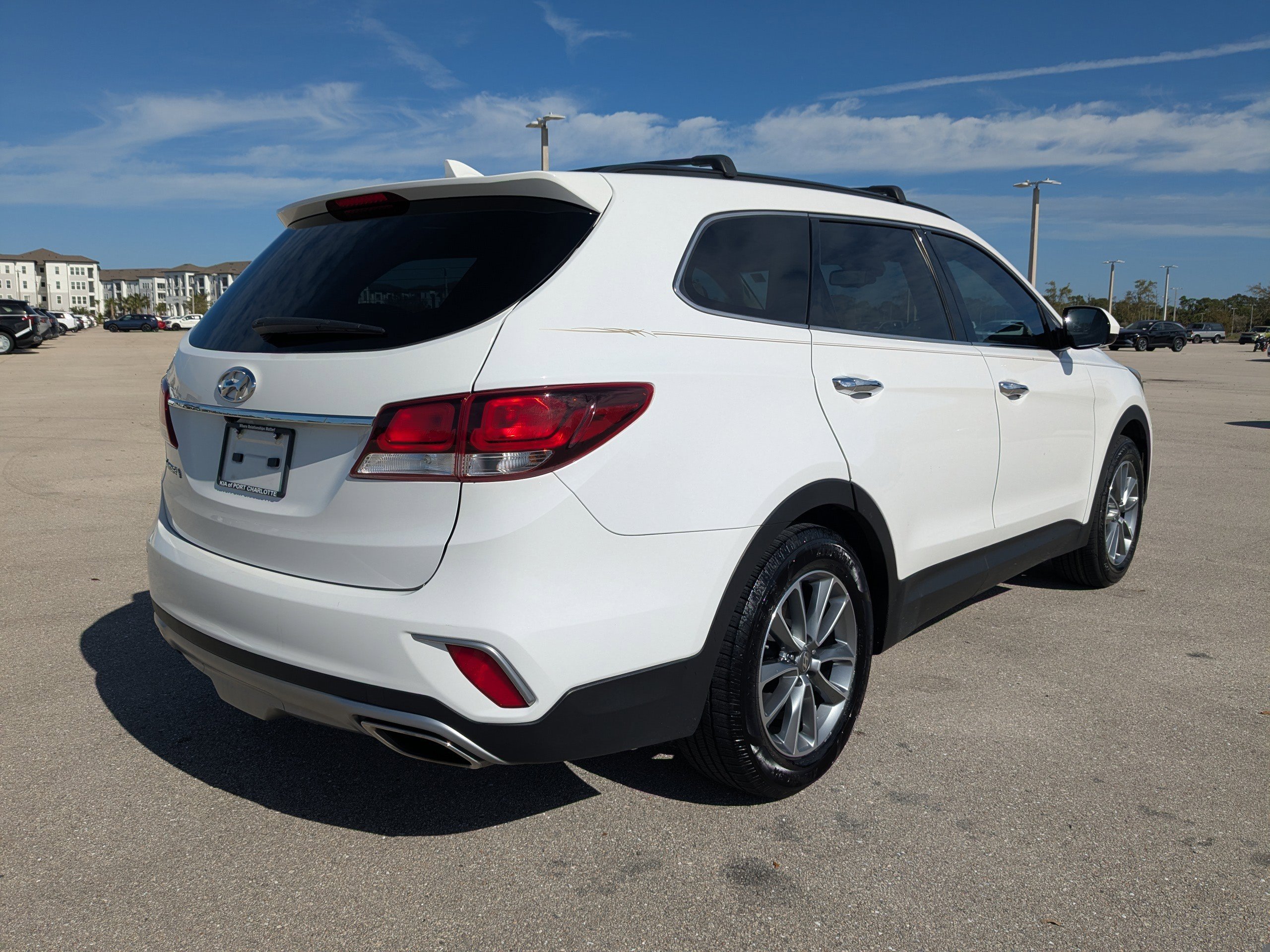 Used 2018 Hyundai Santa Fe SE image 5