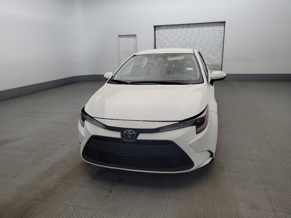 Used 2023 Toyota Corolla LE w/ Carpet Mat Package (TMS) image 15