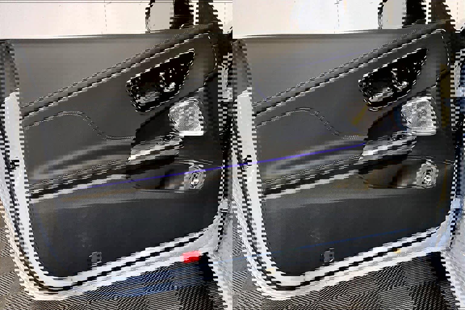 New 2026 Mercedes-Benz CLE 300 4MATIC Coupe image 11