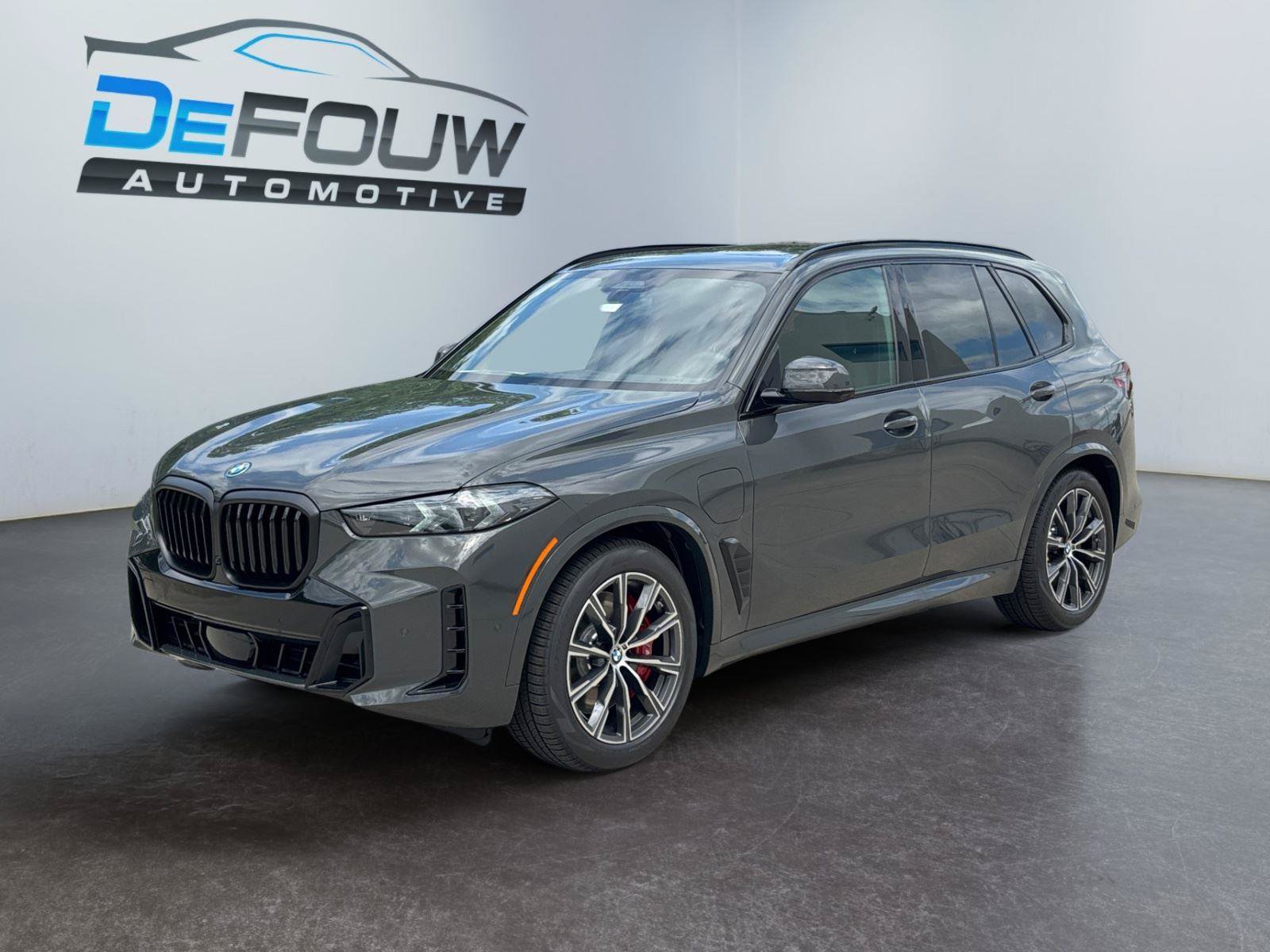 New 2026 BMW X5 xDrive50e w/ M Sport Package AWD/4WD image 7