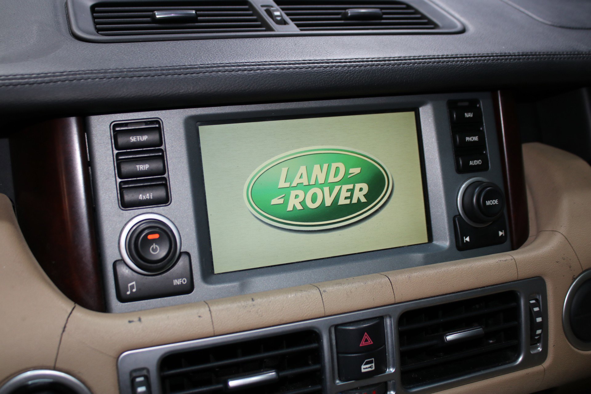 Used 2007 Land Rover Range Rover HSE image 46