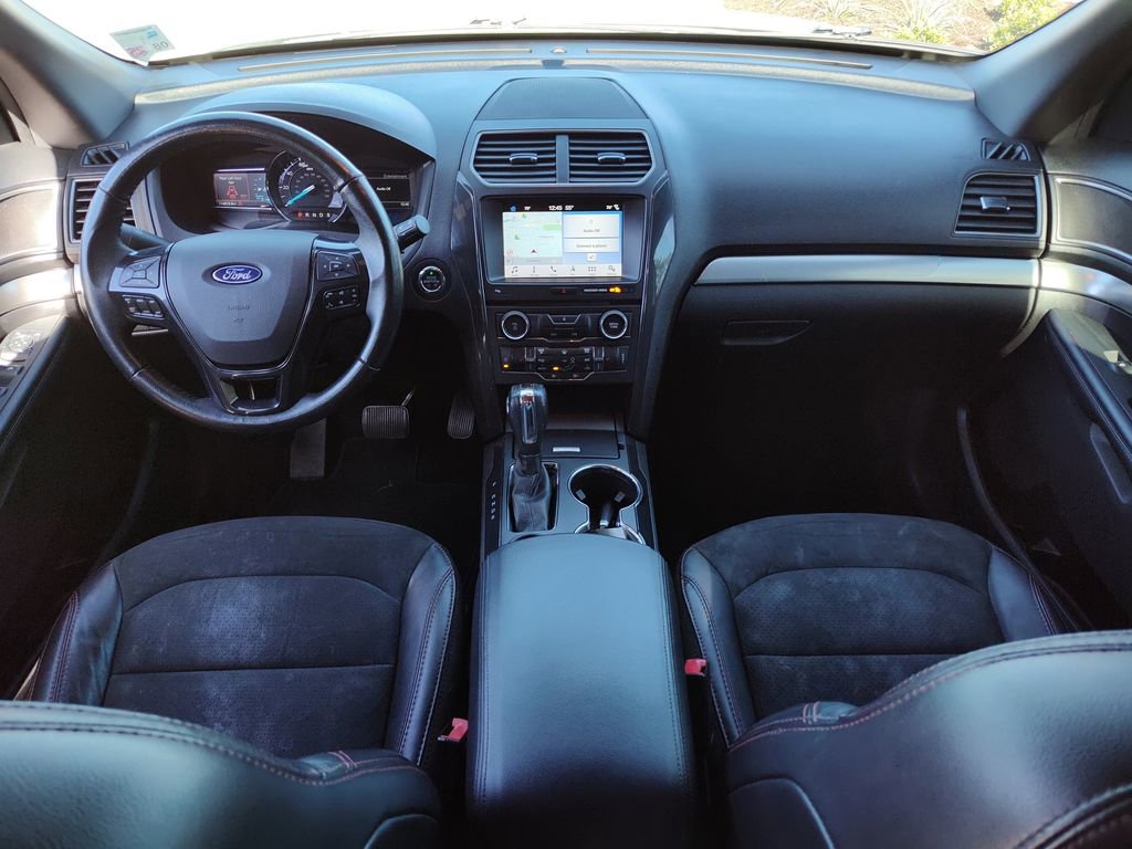 Used 2018 Ford Explorer XLT w/ Equipment Group 202A image 22