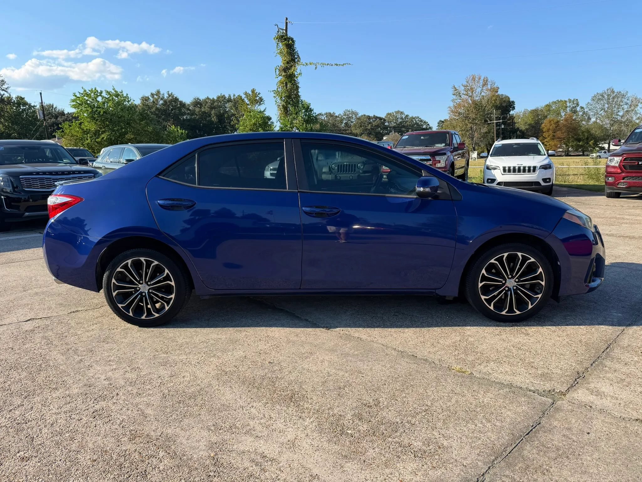 Used 2014 Toyota Corolla S FWD image 5