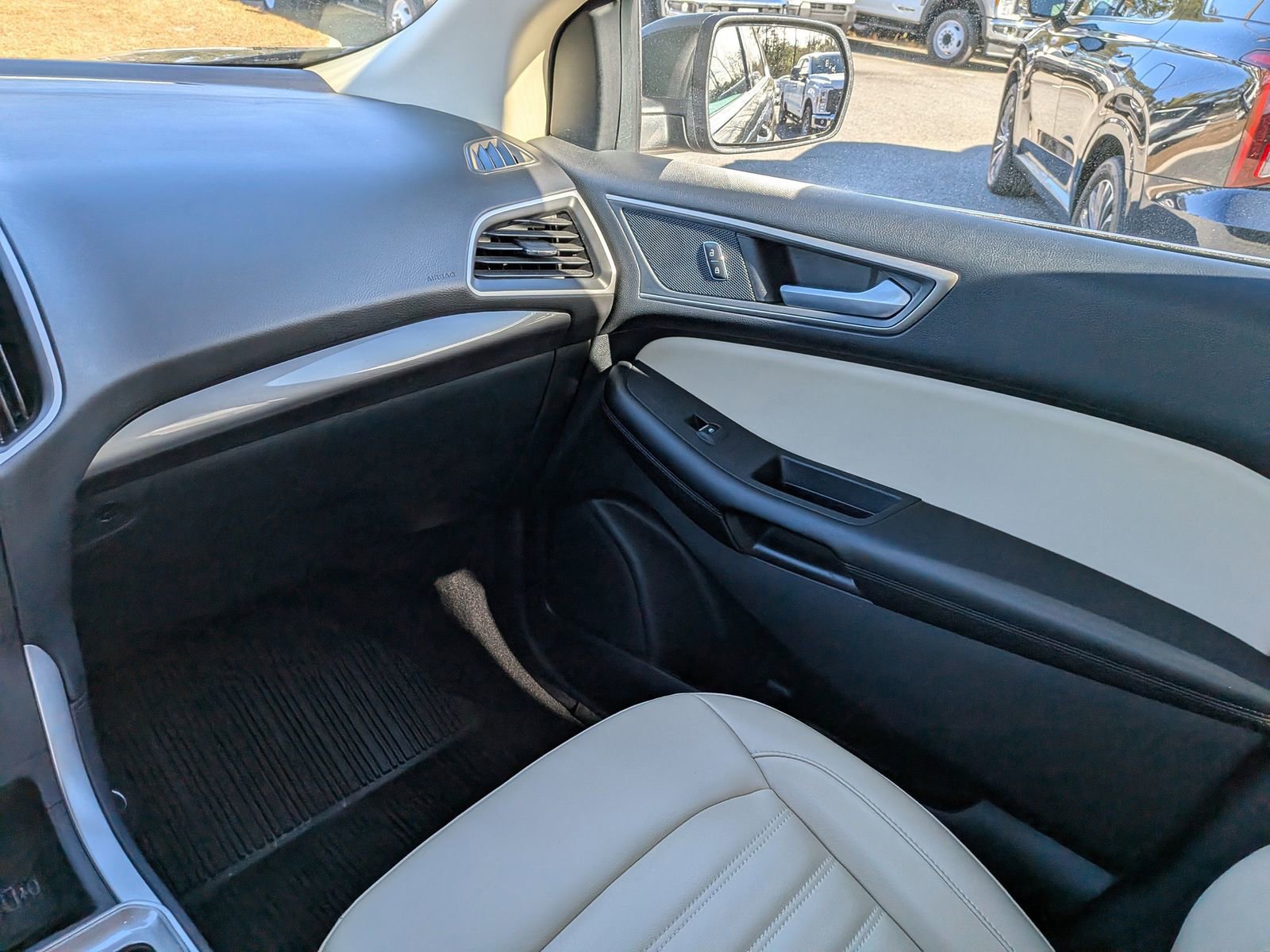 Certified 2024 Ford Edge SEL w/ Convenience Package image 19