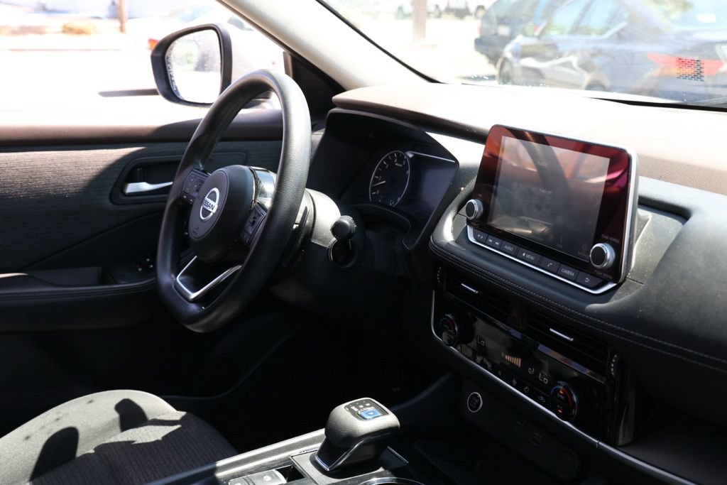 Used 2021 Nissan Rogue SV FWD image 20