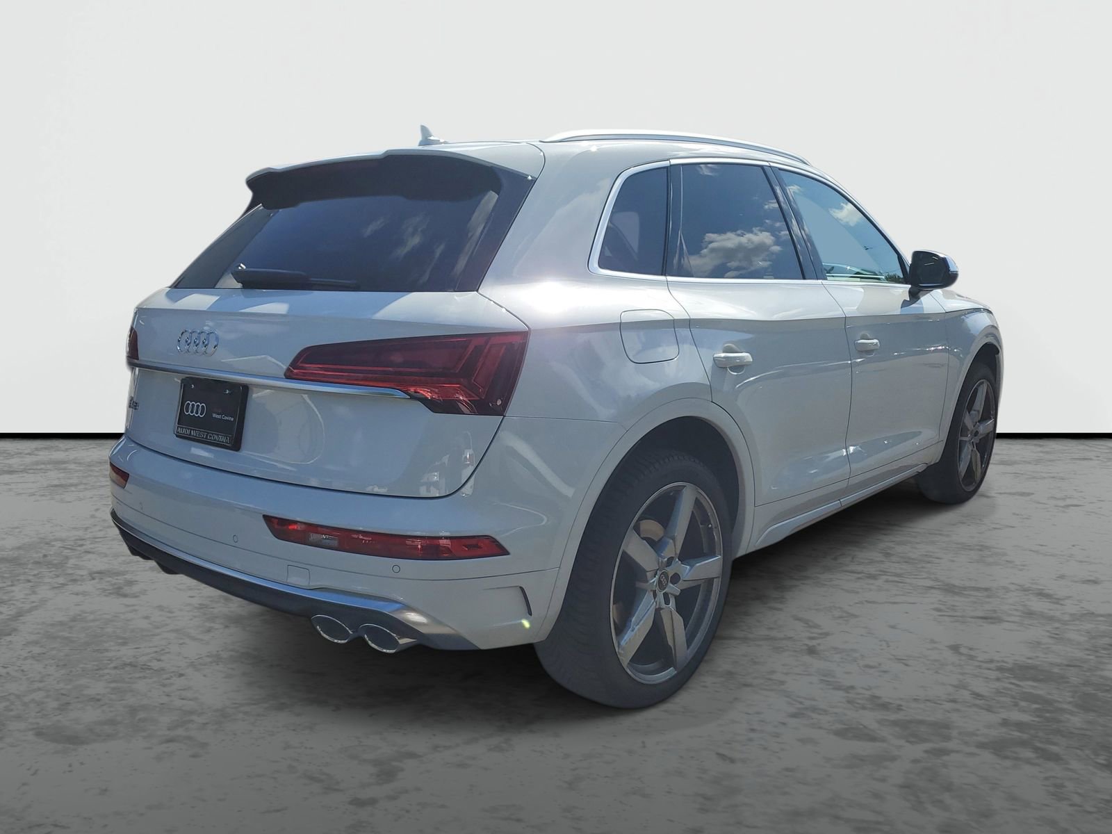 Used 2021 Audi SQ5 Premium w/ Convenience Package AWD/4WD image 4