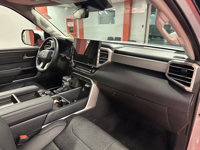 Used 2022 Toyota Tundra Limited w/ Power Package AWD/4WD image 17