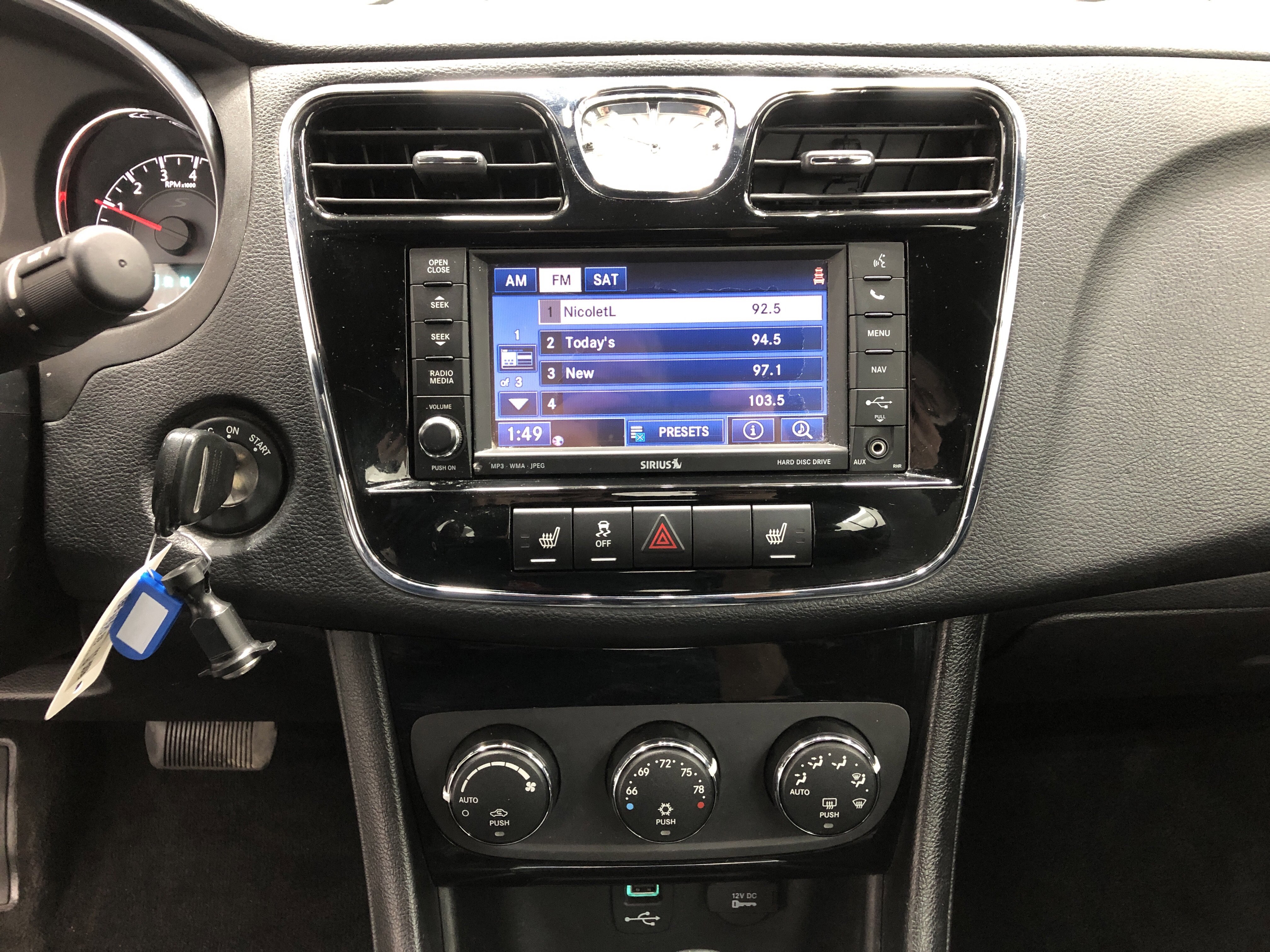 Used 2013 Chrysler 200 S image 23
