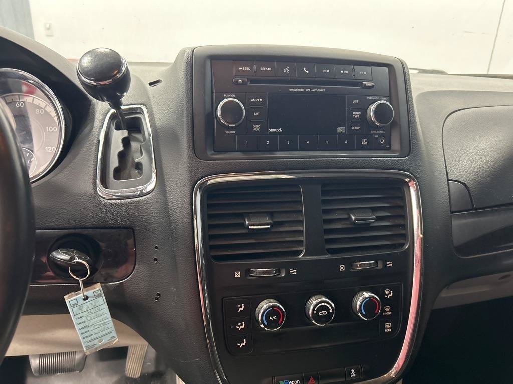 Used 2014 RAM C/V Tradesman w/ UConnect Hands-Free Group FWD image 14