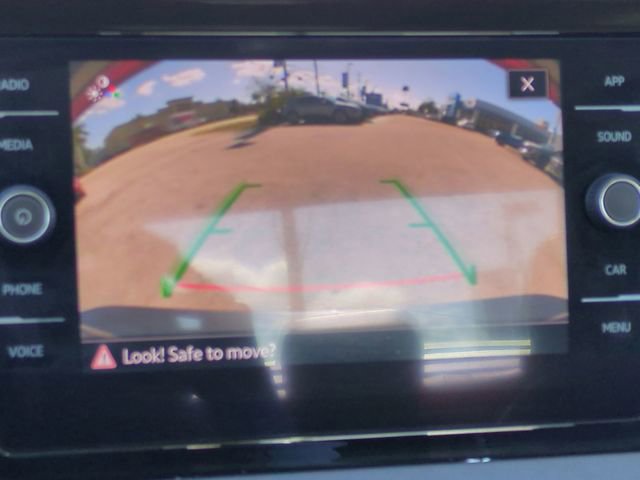 Used 2025 Volkswagen Jetta SE image 25