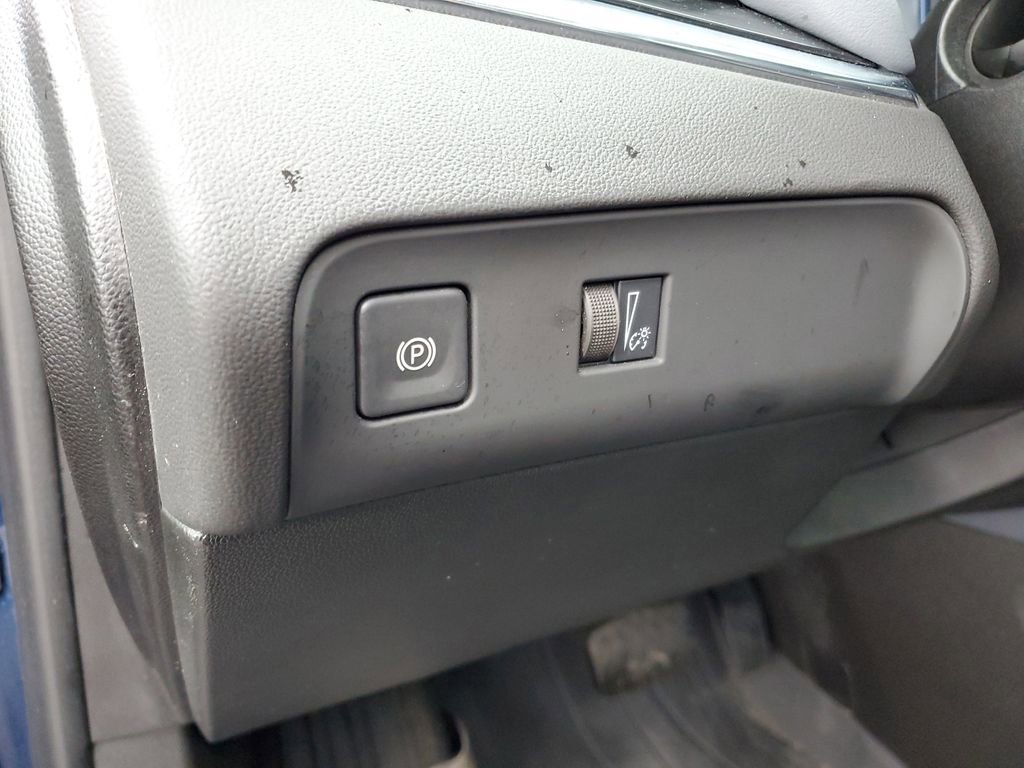 Certified 2024 Buick Enclave Essence w/ Experience Buick Package image 11