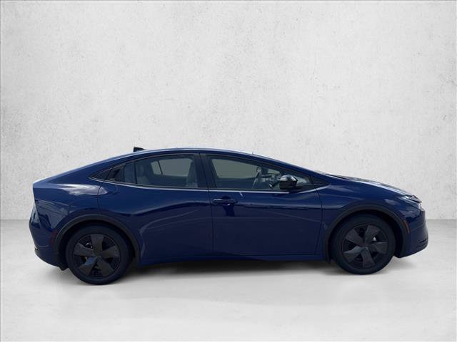 Used 2026 Toyota Prius LE FWD image 4